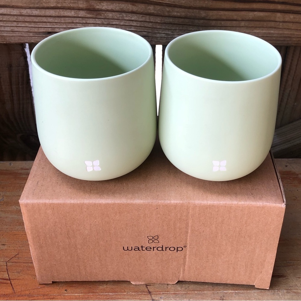 Set of 2 Waterdrop Microdrink Light Green 13oz Porcelain Cups New in Box